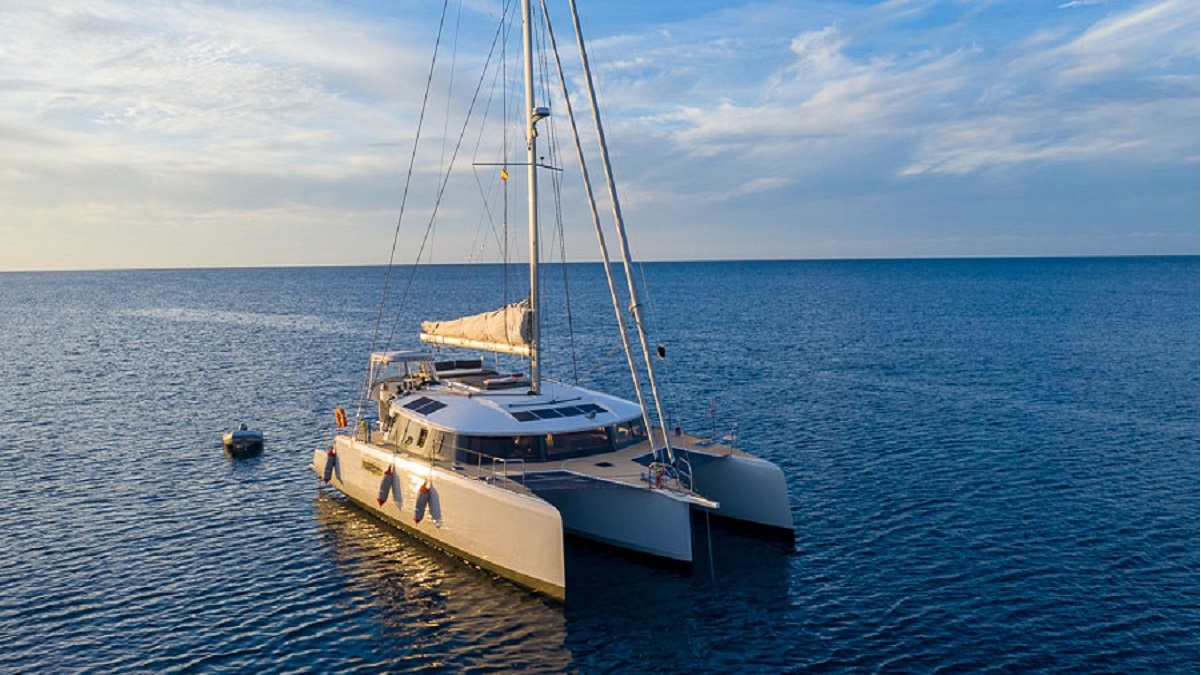 trimaran in rough seas