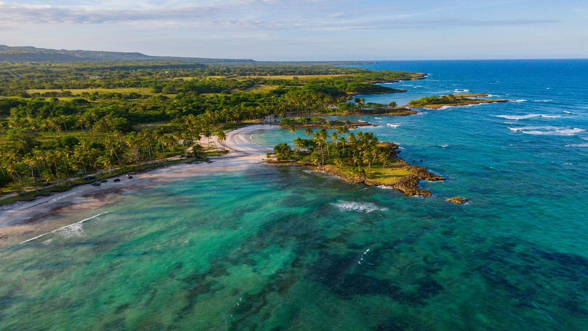 chartering a catamaran in the caribbean