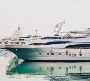 cost to rent a yacht for a weekend